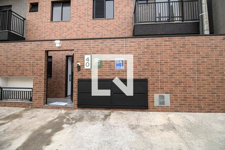 Fachada + Placa de apartamento à venda com 2 quartos, 38m² em Vila das Merces, São Paulo