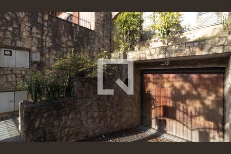 Garagem de casa à venda com 4 quartos, 209m² em Jardim Maringa, São Paulo