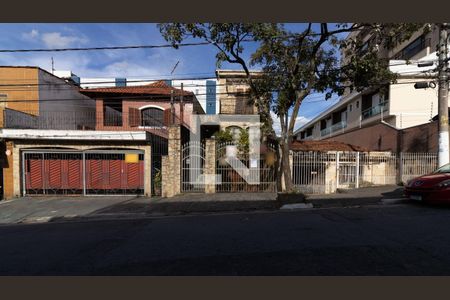 Fachada de casa à venda com 4 quartos, 209m² em Jardim Maringa, São Paulo
