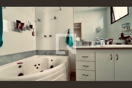Banheiro de apartamento à venda com 4 quartos, 292m² em Sion, Belo Horizonte