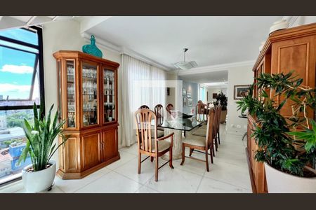 Sala de apartamento à venda com 4 quartos, 292m² em Sion, Belo Horizonte