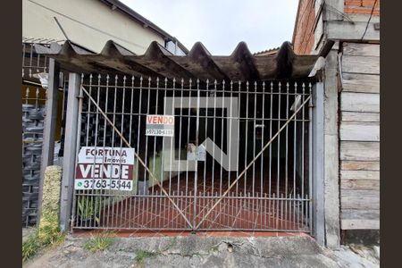 Fachada de casa à venda com 2 quartos, 75m² em Vila Lageado, São Paulo