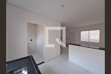 Casa de condomínio à venda com 54m², 2 quartos e 1 vagaCozinha