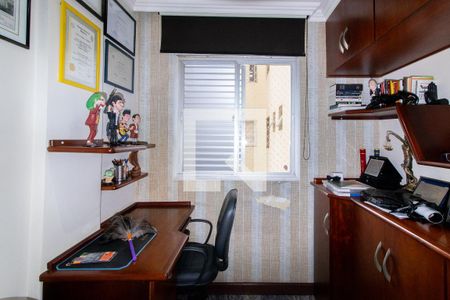 Escritório de apartamento à venda com 2 quartos, 85m² em Taquaral, Campinas