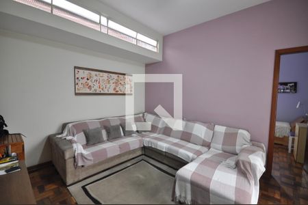 Sala de TV de casa à venda com 3 quartos, 160m² em Vila Gustavo, São Paulo