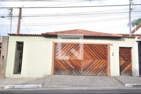 Fachada de casa à venda com 3 quartos, 160m² em Vila Gustavo, São Paulo