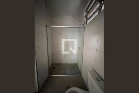 Banheiro de apartamento à venda com 2 quartos, 90m² em Centro, Campinas