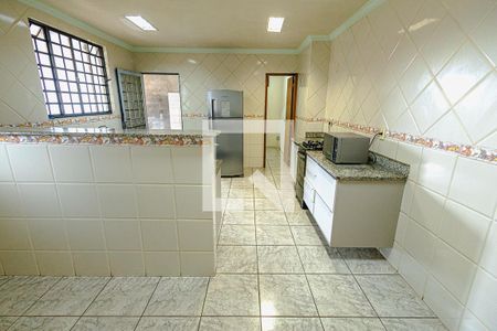 Cozinha de casa à venda com 4 quartos, 250m² em Itatiaia, Belo Horizonte