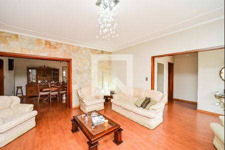 Sala de casa à venda com 3 quartos, 270m² em Jardim Lindóia, Porto Alegre
