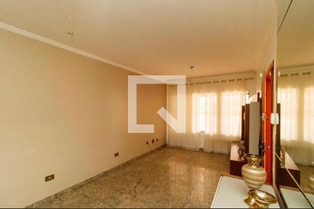 Foto 03 de casa à venda com 3 quartos, 156m² em Vila Paiva, São Paulo