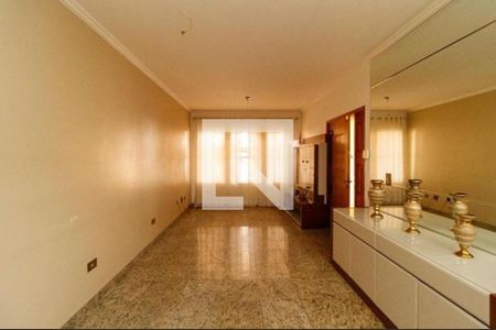 Foto 02 de casa à venda com 3 quartos, 156m² em Vila Paiva, São Paulo