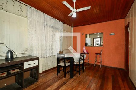 Sala de casa à venda com 3 quartos, 200m² em Morro Santana, Porto Alegre
