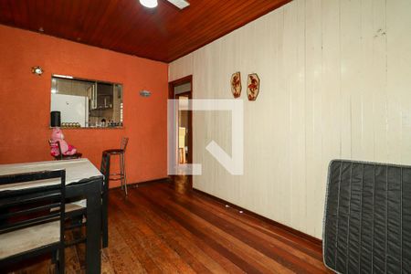 Sala de casa à venda com 3 quartos, 200m² em Morro Santana, Porto Alegre