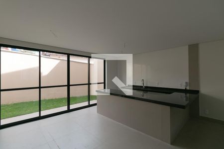 Sala/Cozinha de casa à venda com 3 quartos, 140m² em Vila Cloris, Belo Horizonte