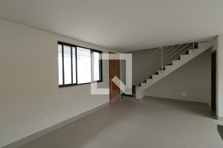 Sala/Cozinha de casa à venda com 3 quartos, 140m² em Vila Cloris, Belo Horizonte