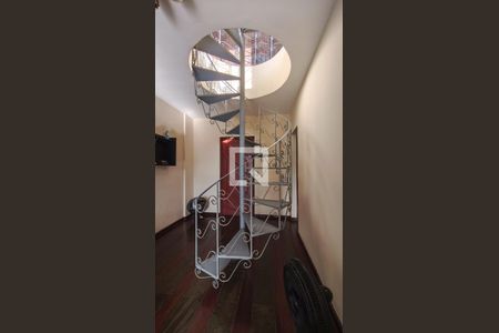 Escada de apartamento à venda com 2 quartos, 87m² em Vila Isabel, Rio de Janeiro