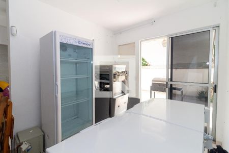 Sala de apartamento para alugar com 2 quartos, 65m² em Vila Valqueire, Rio de Janeiro