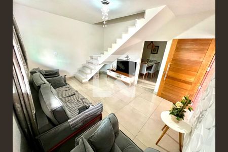 Sala de casa à venda com 5 quartos, 280m² em Santa Monica, Belo Horizonte