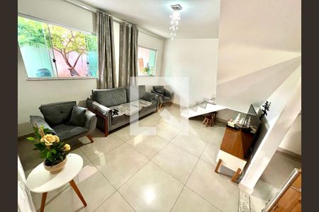 Sala de casa à venda com 5 quartos, 280m² em Santa Monica, Belo Horizonte