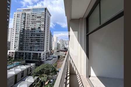 Varanda de kitnet/studio à venda com 1 quarto, 22m² em Jardim das Acacias, São Paulo