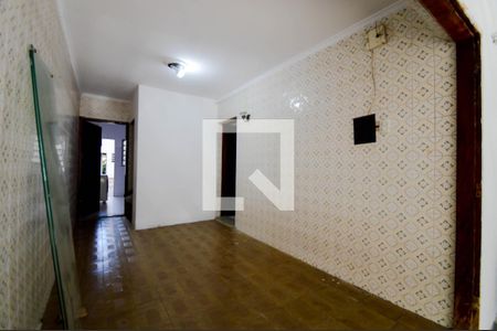 Garagem de casa à venda com 4 quartos, 223m² em Vila Rosalia, Guarulhos
