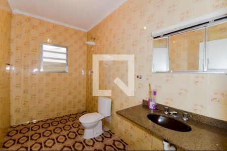 Banheiro Social de casa à venda com 4 quartos, 223m² em Vila Rosalia, Guarulhos