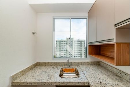 Área de Serviço de apartamento para alugar com 2 quartos, 46m² em Buritis, Belo Horizonte