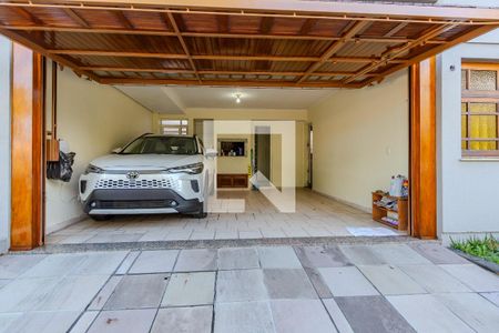 Garagem de casa à venda com 3 quartos, 270m² em Ipanema, Porto Alegre