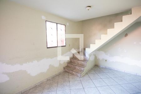 Sala de casa de condomínio para alugar com 2 quartos, 58m² em Campo Grande, Rio de Janeiro