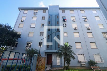 Fachada do bloco de apartamento à venda com 1 quarto, 44m² em Azenha, Porto Alegre