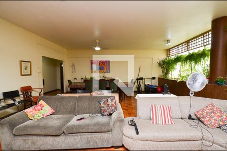 Sala  de apartamento à venda com 4 quartos, 314m² em Centro, Belo Horizonte