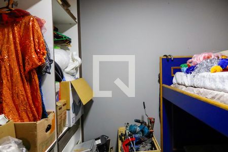 Quarto 1 de casa à venda com 7 quartos, 150m² em Conceicao, Osasco
