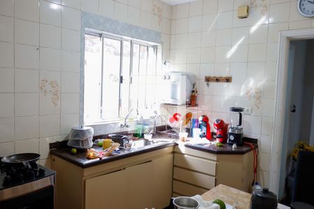 Cozinha 2 de casa à venda com 7 quartos, 150m² em Conceicao, Osasco