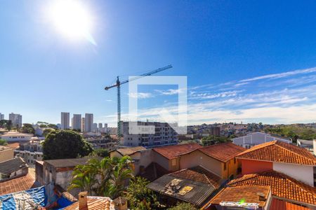 Vista Quarto 3 de casa à venda com 3 quartos, 145m² em Vila do Castelo, São Paulo
