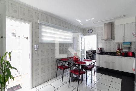 Cozinha de casa à venda com 3 quartos, 145m² em Vila do Castelo, São Paulo