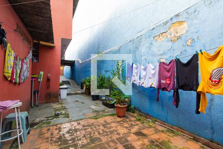 Quintal de casa à venda com 5 quartos, 168m² em Jardim Popular, São Paulo