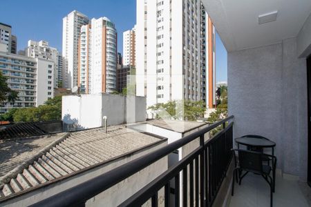 Varanda de kitnet/studio para alugar com 1 quarto, 30m² em Pinheiros, São Paulo