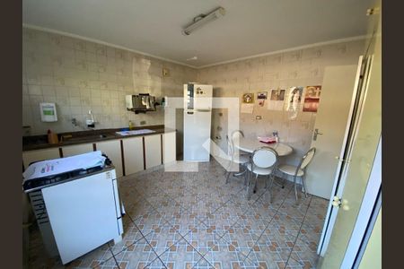 Foto 06 de casa à venda com 4 quartos, 220m² em Jardim Bonfiglioli, São Paulo