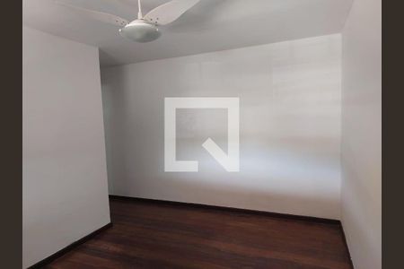 Casa à venda com 4 quartos, 400m² em Pendotiba, Niterói