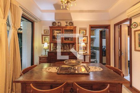 Sala de apartamento à venda com 2 quartos, 100m² em Moinhos de Vento, Porto Alegre