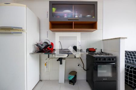Cozinha de apartamento à venda com 1 quarto, 28m² em Vila das Belezas, São Paulo