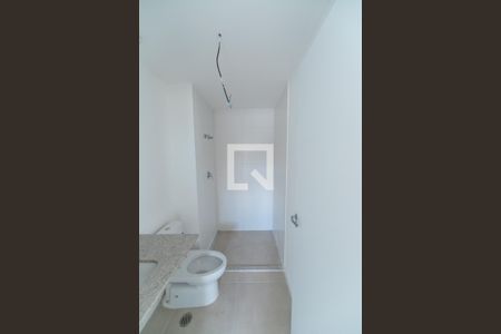 Banheiro Social de apartamento à venda com 2 quartos, 75m² em Alphaville Industrial, Barueri