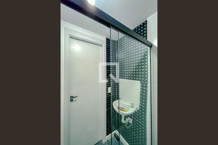 Banheiro de kitnet/studio para alugar com 1 quarto, 15m² em Mooca, São Paulo