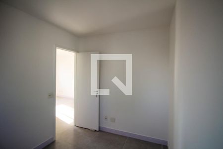 Quarto 2 de apartamento para alugar com 2 quartos, 45m² em Quinta da Paineira, São Paulo