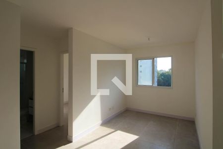 Sala de apartamento para alugar com 2 quartos, 45m² em Quinta da Paineira, São Paulo