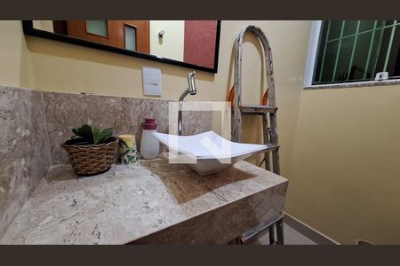 Lavabo de casa para alugar com 3 quartos, 175m² em Jardim Quaresmeira 2, Suzano