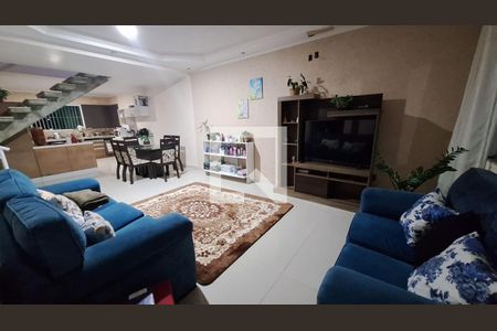 Sala de casa para alugar com 3 quartos, 175m² em Jardim Quaresmeira 2, Suzano