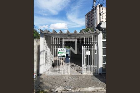 Fachada de casa à venda com 2 quartos, 120m² em Jardim Climax, São Paulo