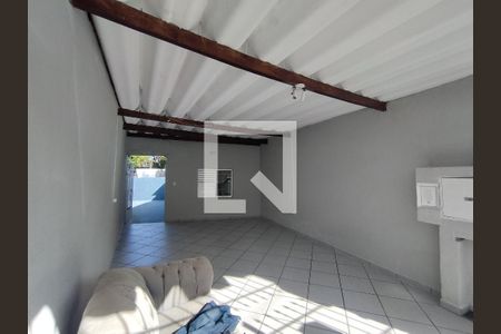Garagem de casa à venda com 2 quartos, 120m² em Jardim Climax, São Paulo