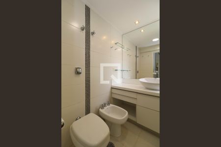 Banheiro da Suíte de apartamento à venda com 1 quarto, 42m² em Cerqueira César, São Paulo